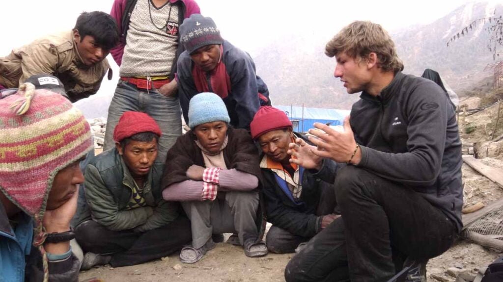 Mon histoire 1 reconstruction nepal tremblement de terre village gatlang